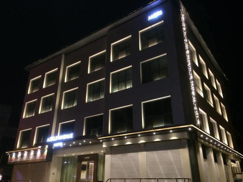 Avenue Hotel Chennai Exterior photo